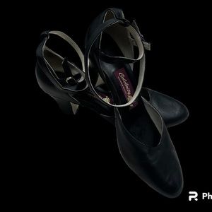 Celebrity Dance ballroom shoes with leather bottoms